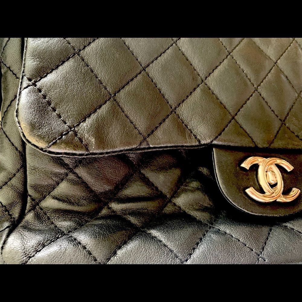 CHANEL, MAKE AN OFFER, Black Quilted Shoulder Bag, - Picture 11 of 16